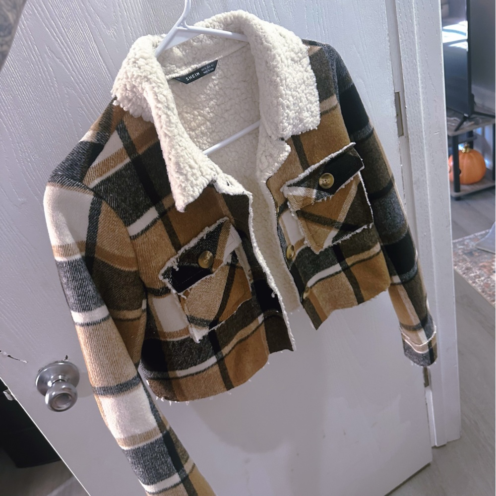 sherpa cropped plaid jacket